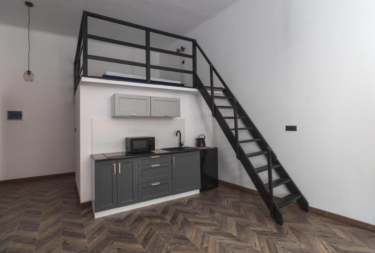 Apartament Aparts By Hostly Kraków Zewnętrze zdjęcie