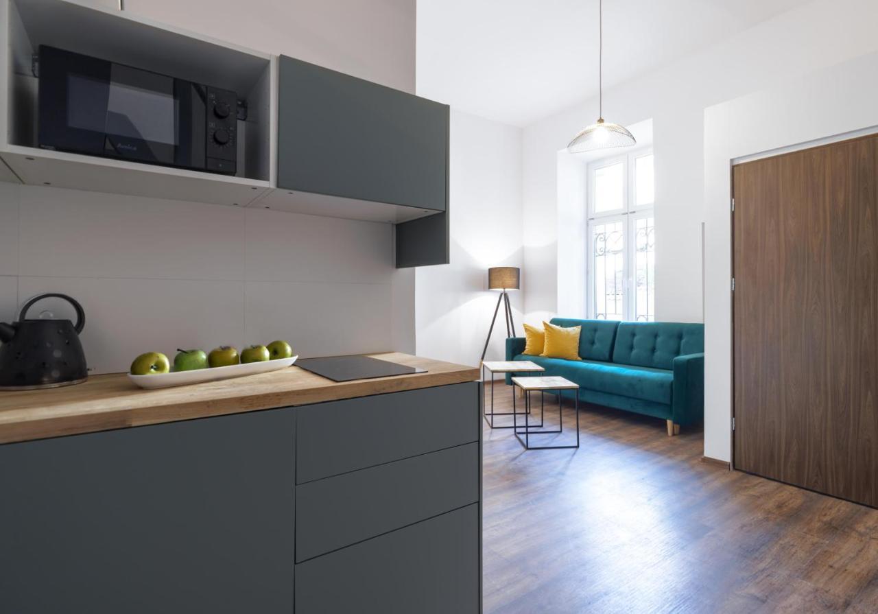 Apartament Aparts By Hostly Kraków Zewnętrze zdjęcie